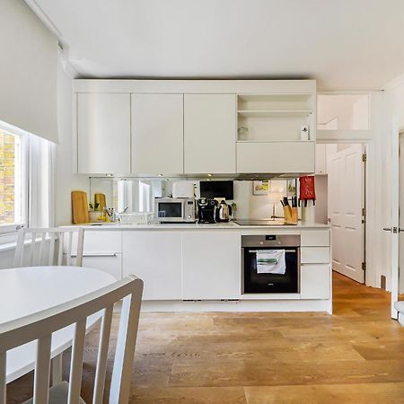 Modern One Bedroom In Fitzrovia, Central Londyn Zewnętrze zdjęcie